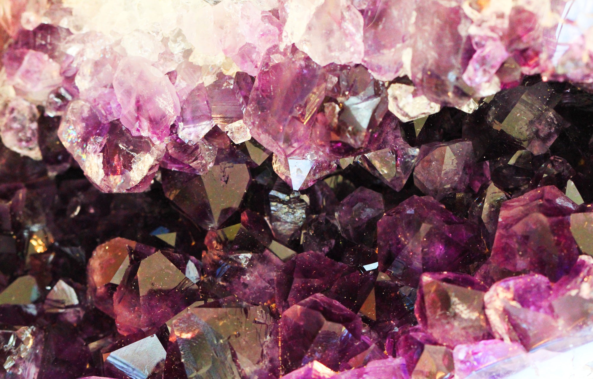 pierres précieuses gemmes semi précieuses fines organiques