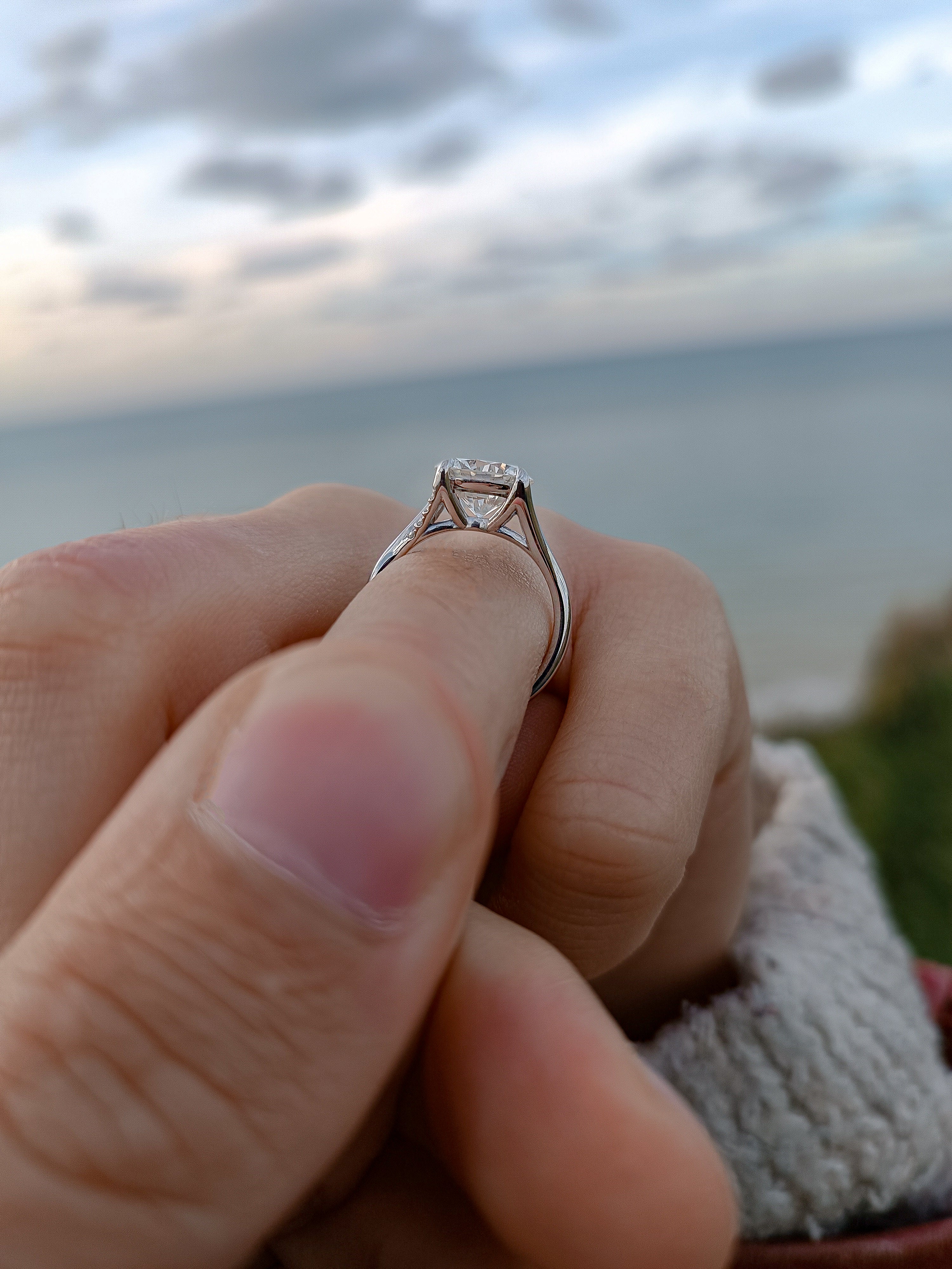 Les pierres précieuses pour chaque anniversaire de mariage : quelle gemme offrir selon les années ?