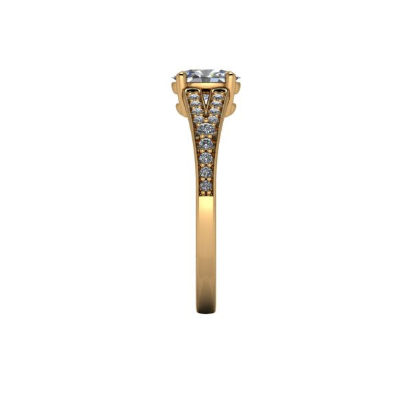 Bague solitaire diamant ovale avec split et pavage or jaune (AL011O)